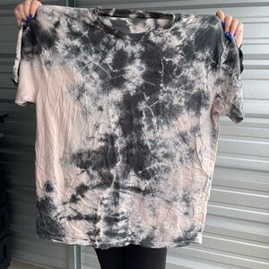 Paperback men’s xl graphic tye tie dye shirt NWOT